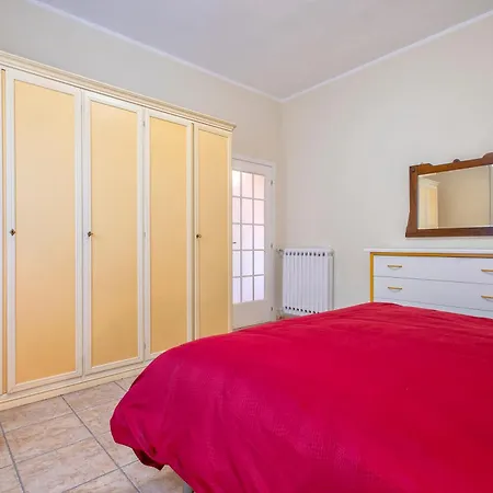 Central Beachside Two Apartments! * Alguer