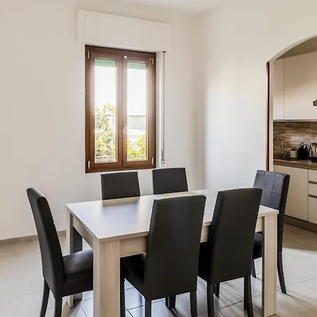 Central Beachside Two Apartments! Apartamento